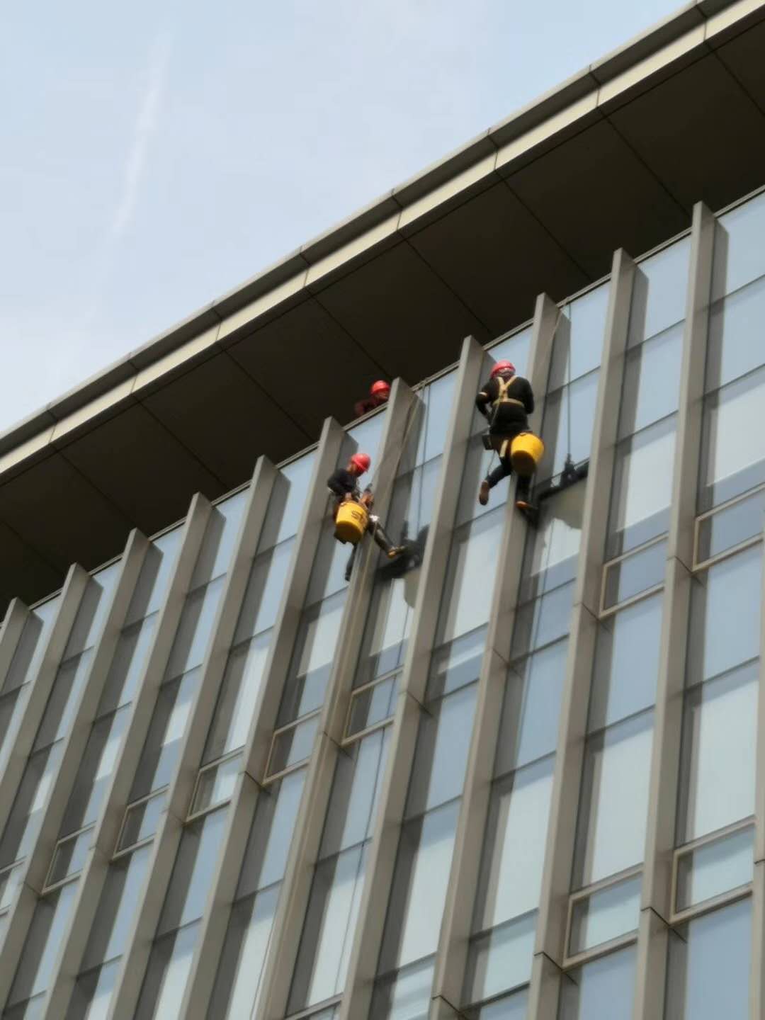 海门玻璃幕墙漏水维修哪家性价比高