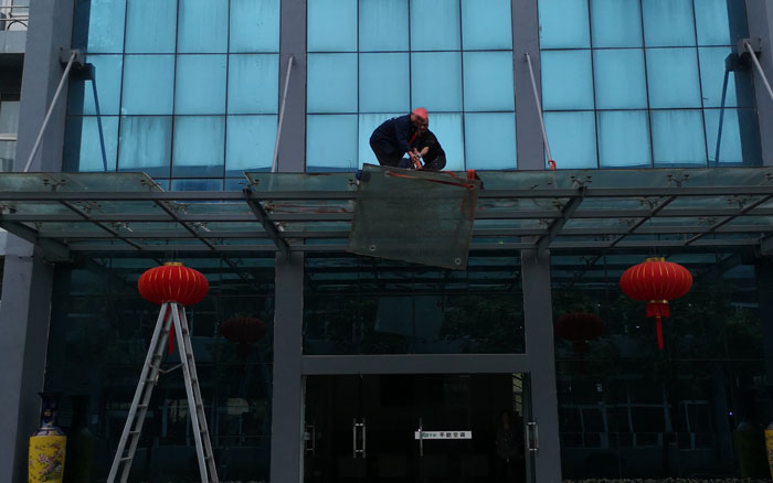 兴化幕墙玻璃开窗改造采购